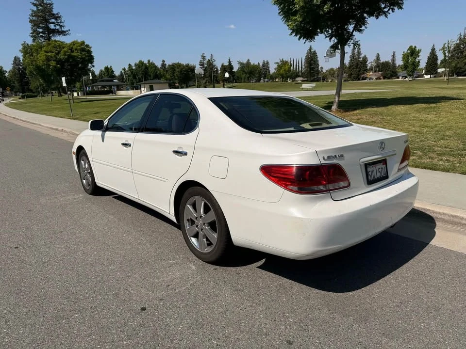 2005 Lexus ES 4th Gen - Image 8 of 10