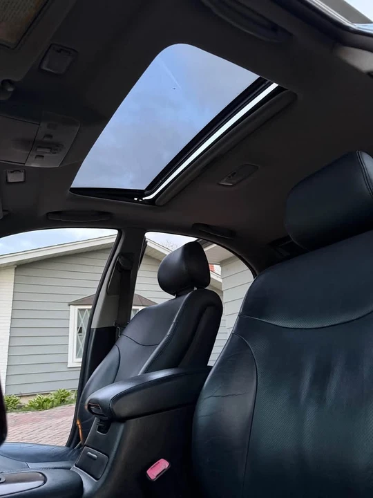 2005 Lexus ES 4th Gen - Image 14 of 19