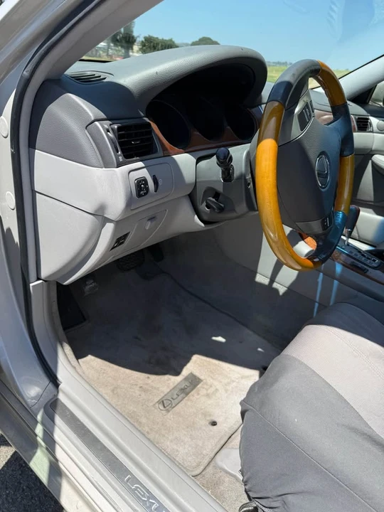 2005 Lexus ES 4th Gen - Image 7 of 9