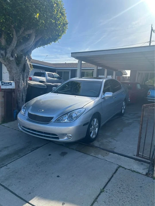 2005 Lexus ES 4th Gen - Image 2 of 18