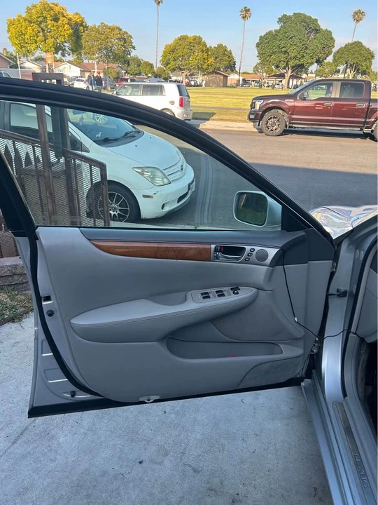 2005 Lexus ES 4th Gen - Image 6 of 18