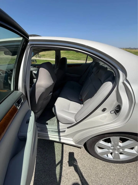 2005 Lexus ES 4th Gen - Image 4 of 9