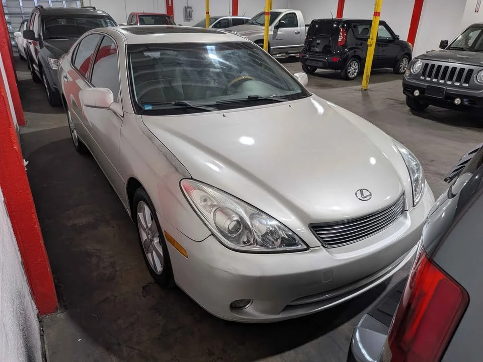 2005 Lexus ES 4th Gen - Image 3 of 8