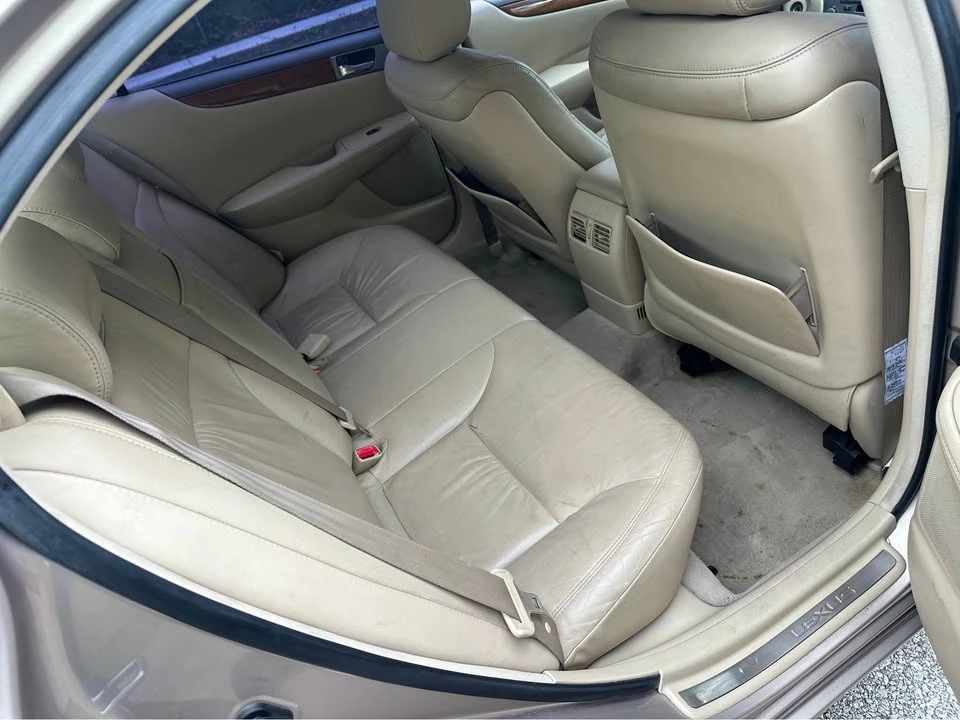 2005 Lexus ES 4th Gen - Image 11 of 18