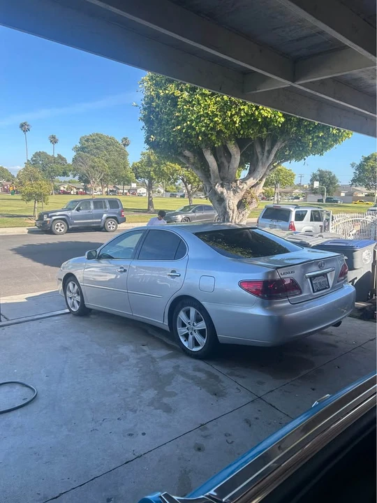 2005 Lexus ES 4th Gen - Image 3 of 18