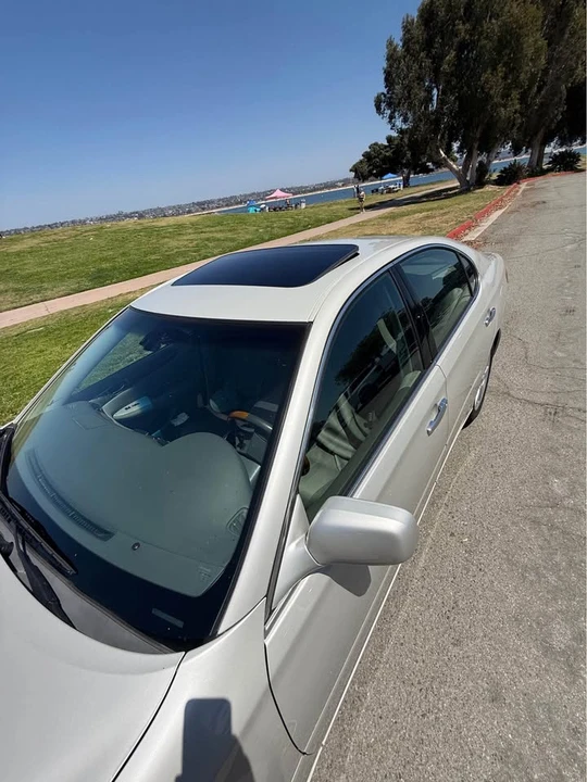 2005 Lexus ES 4th Gen - Image 5 of 9