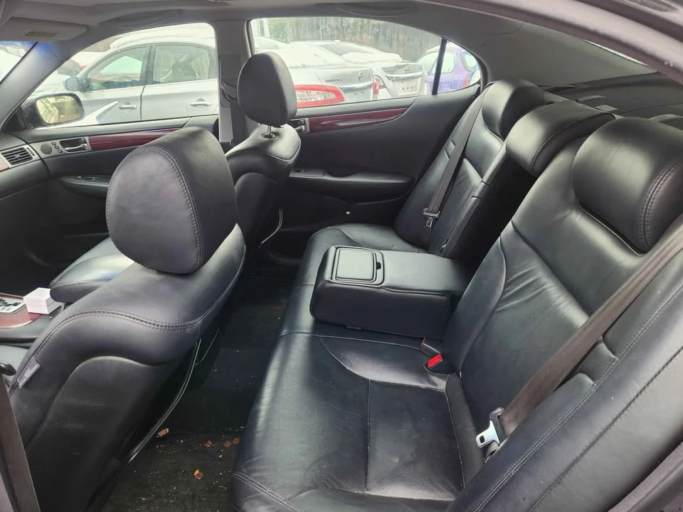 2005 Lexus ES 4th Gen - Image 4 of 6