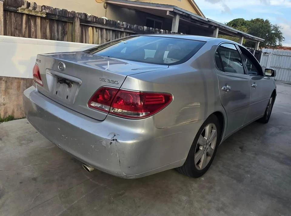 2005 Lexus ES 4th Gen - Image 2 of 4