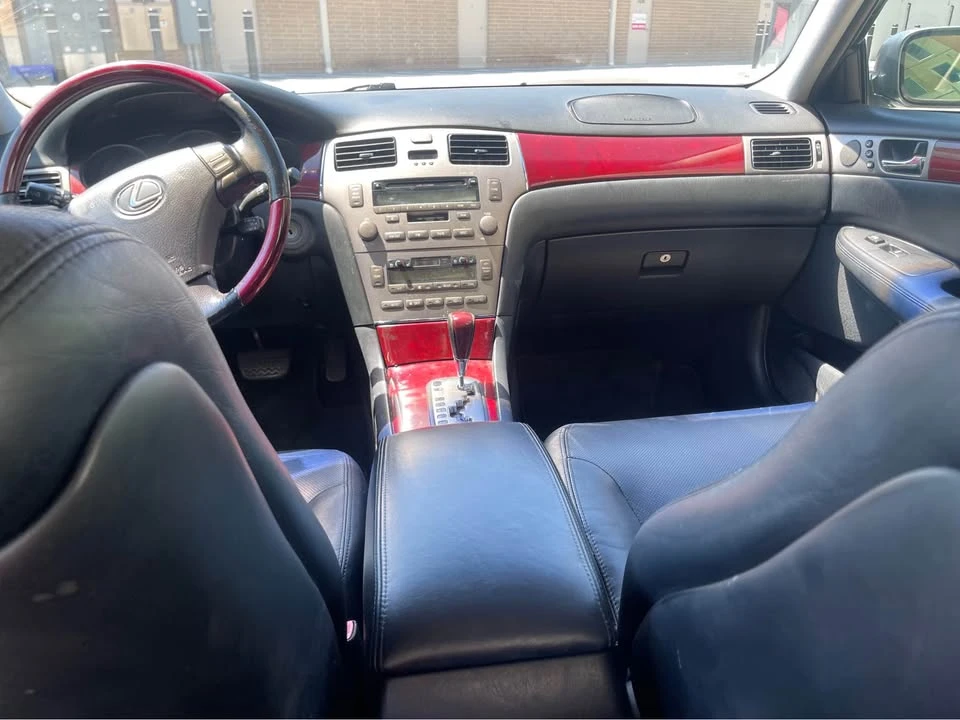 2005 Lexus ES 4th Gen - Image 7 of 9