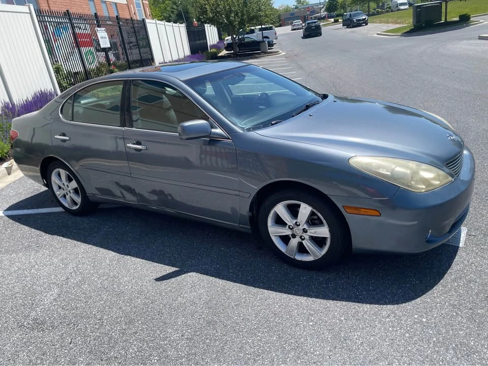 2005 Lexus ES 4th Gen - Image 3 of 9