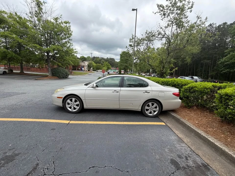 2005 Lexus ES 4th Gen - Image 4 of 6