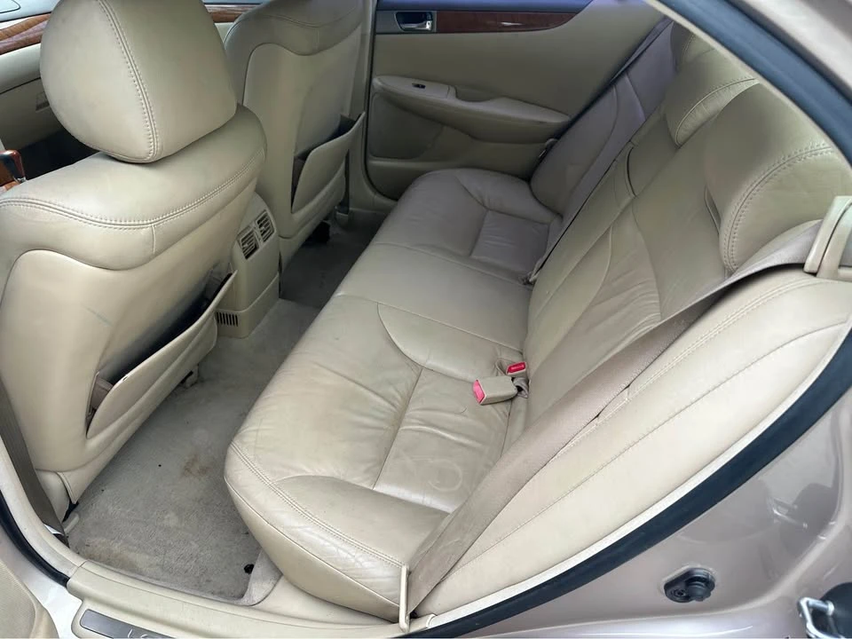 2005 Lexus ES 4th Gen - Image 13 of 18
