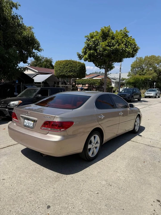 2005 Lexus ES 4th Gen - Image 4 of 8