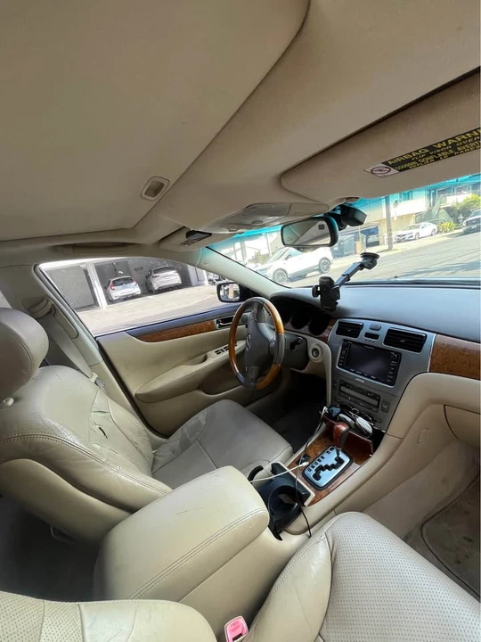 2005 Lexus ES 4th Gen - Image 7 of 10