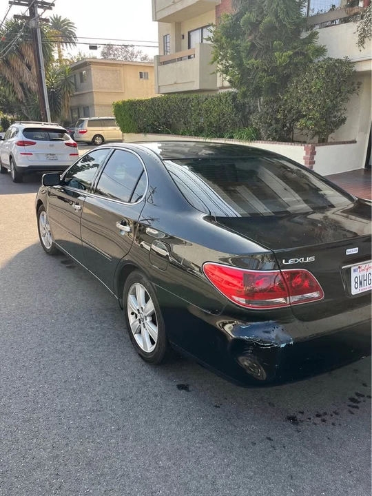 2005 Lexus ES 4th Gen - Image 3 of 10