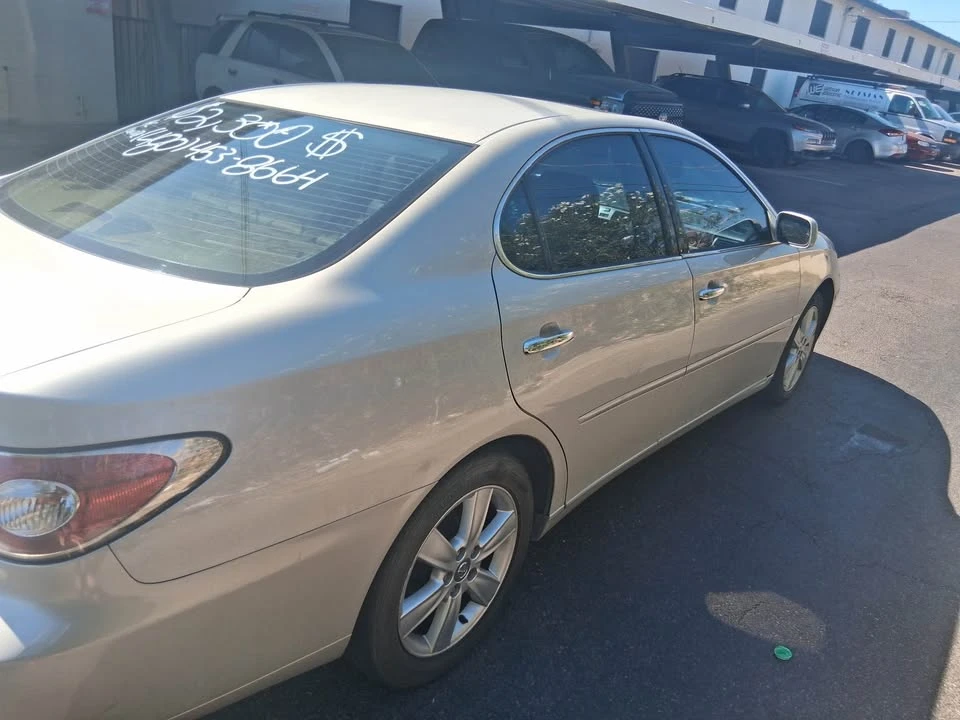 2005 Lexus ES 4th Gen - Image 3 of 4