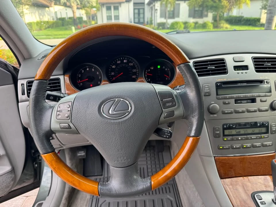 2005 Lexus ES 4th Gen - Image 19 of 20