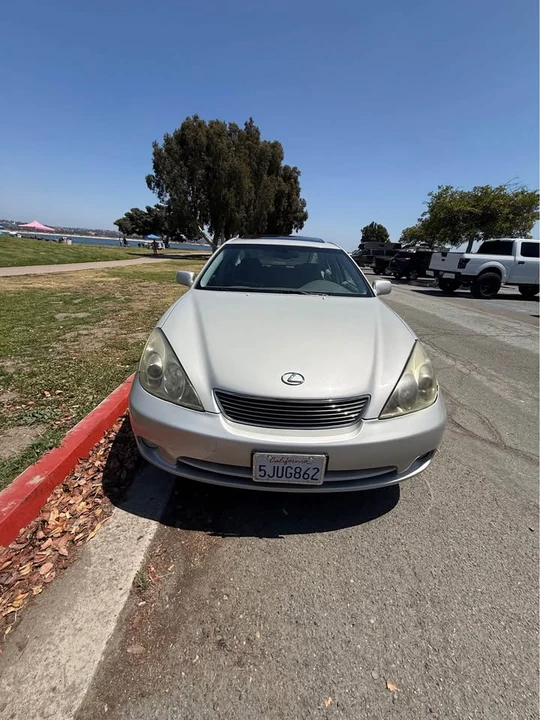 2005 Lexus ES 4th Gen - Image 3 of 9