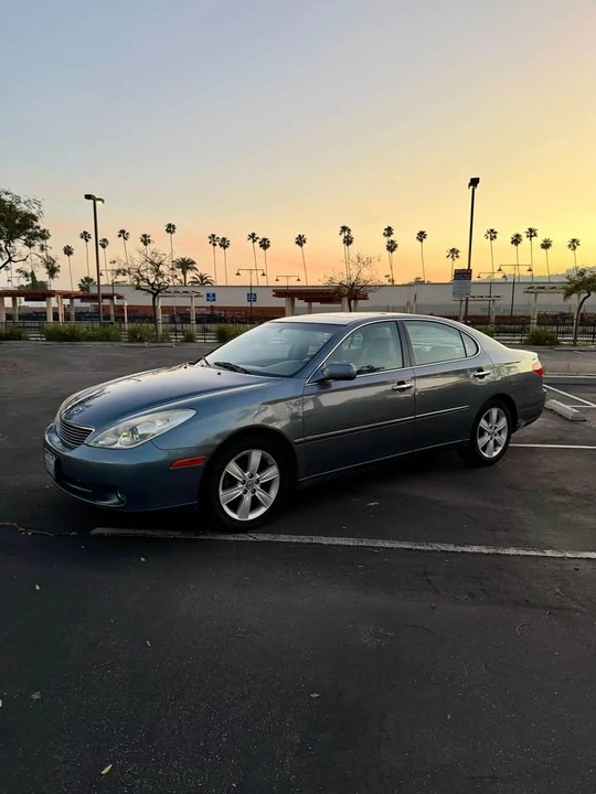 2005 Lexus ES 4th Gen - Image 3 of 14