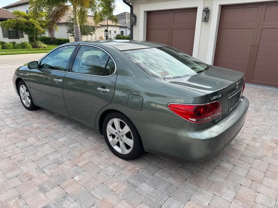 2005 Lexus ES 4th Gen - Image 3 of 20