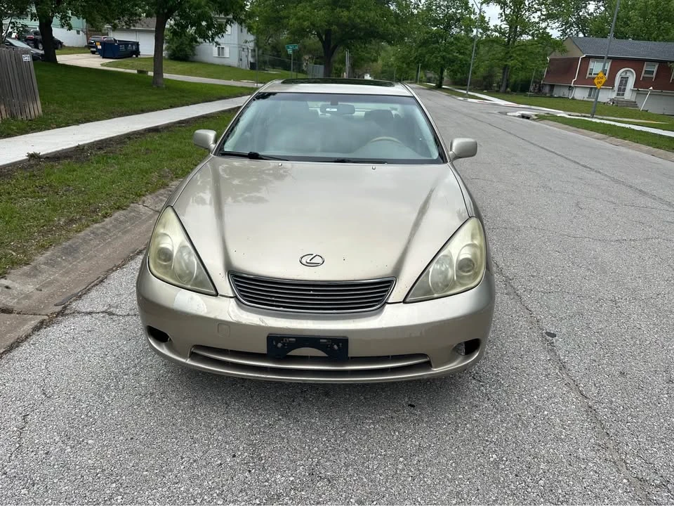 2005 Lexus ES 4th Gen - Image 3 of 19