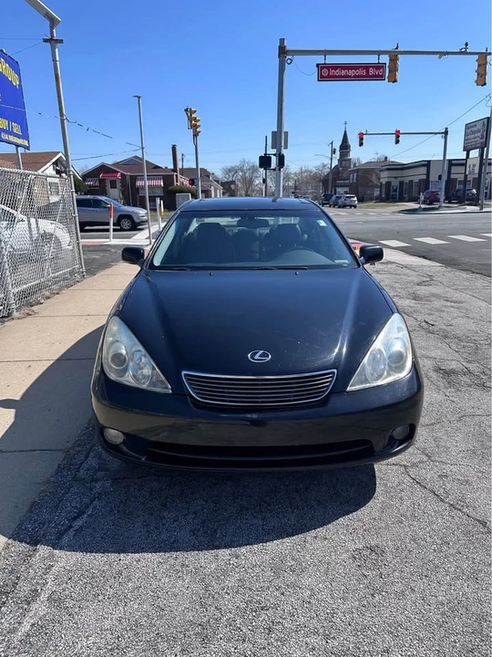2005 Lexus ES 4th Gen - Image 3 of 12