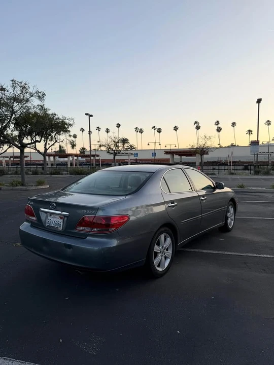 2005 Lexus ES 4th Gen - Image 5 of 14