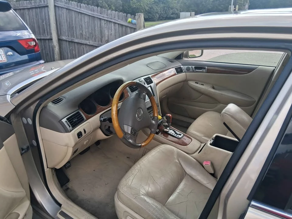 2005 Lexus ES 4th Gen - Image 4 of 8