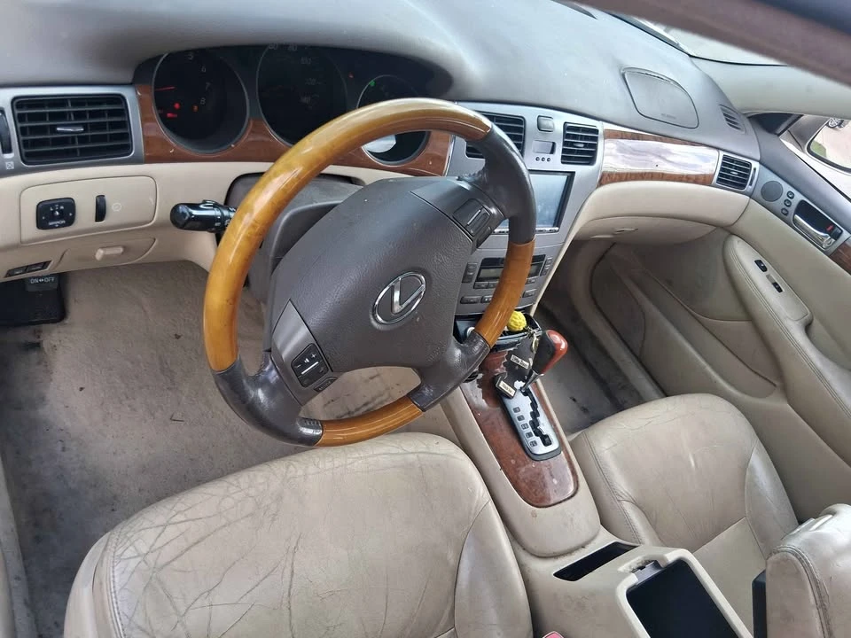 2005 Lexus ES 4th Gen - Image 7 of 8
