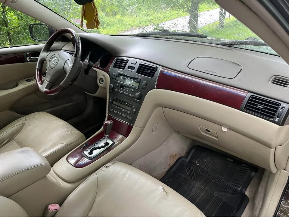 2005 Lexus ES 4th Gen - Image 7 of 8