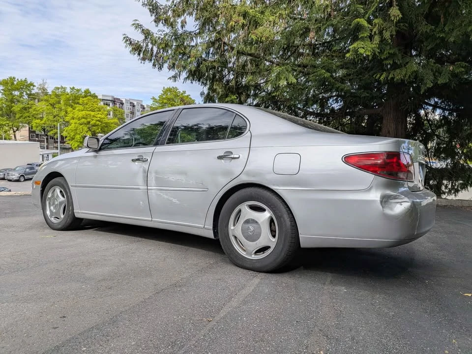 2005 Lexus ES 4th Gen - Image 5 of 11