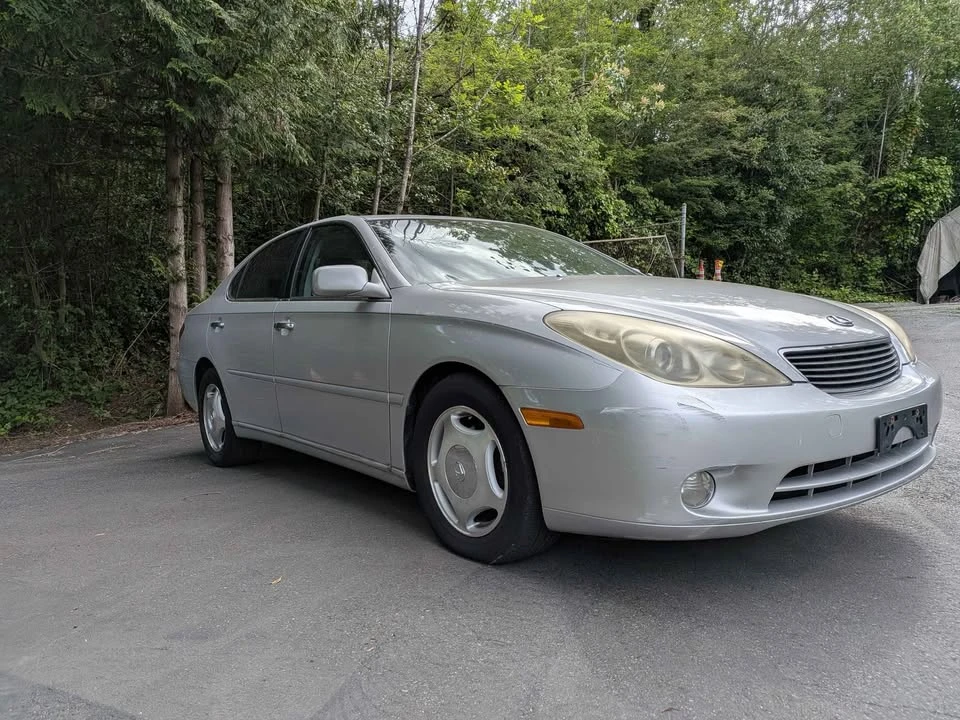 2005 Lexus ES 4th Gen - Image 2 of 11