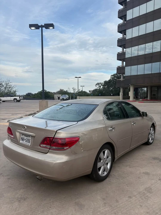 2005 Lexus ES 4th Gen - Image 4 of 9