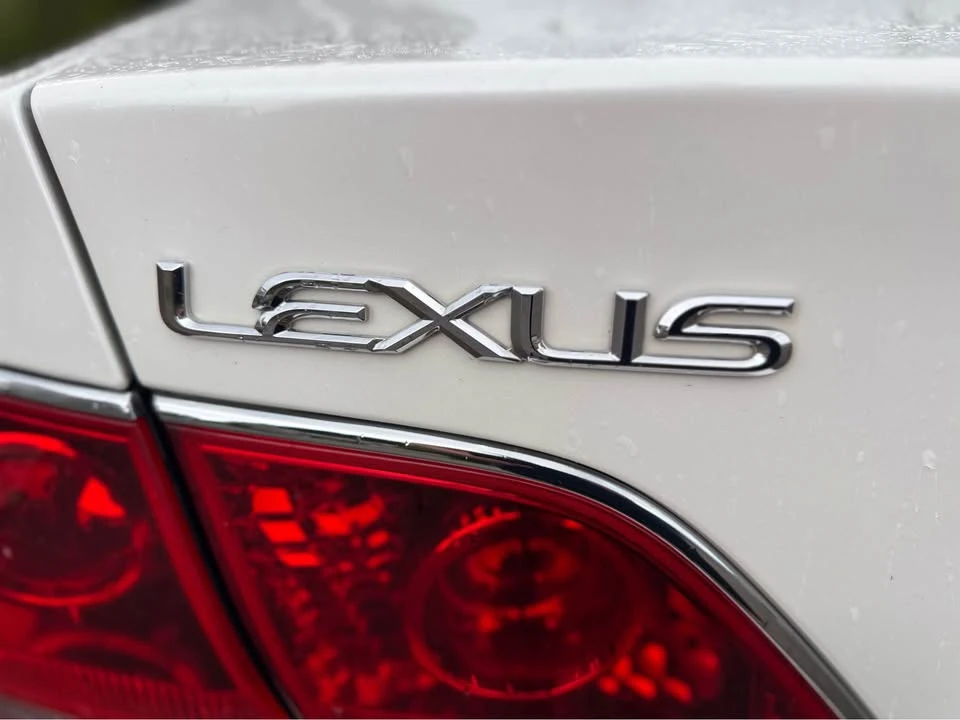 2005 Lexus ES 4th Gen - Image 8 of 21
