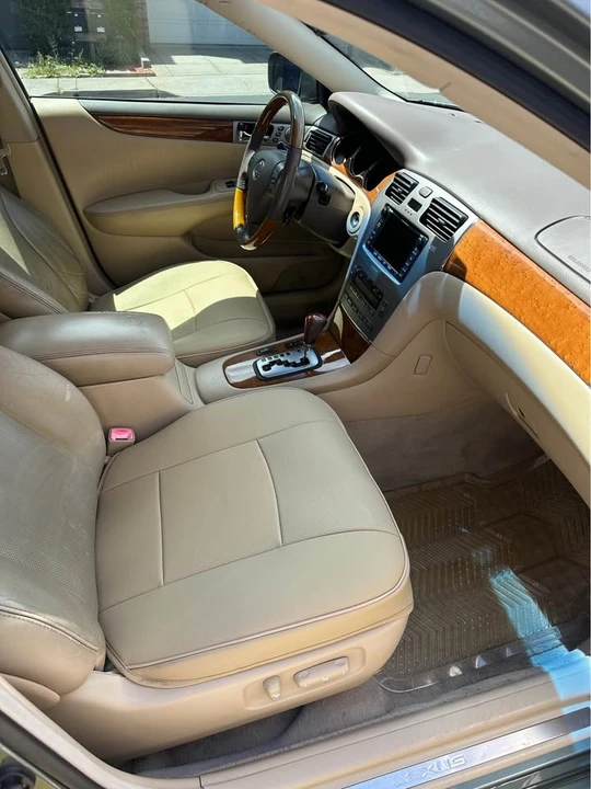2005 Lexus ES 4th Gen - Image 8 of 10