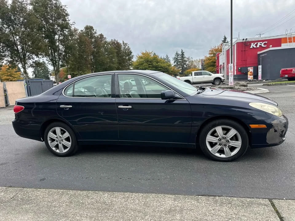 2005 Lexus ES 4th Gen - Image 5 of 10