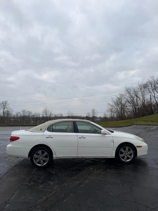 2005 Lexus ES 4th Gen - Image 8 of 16