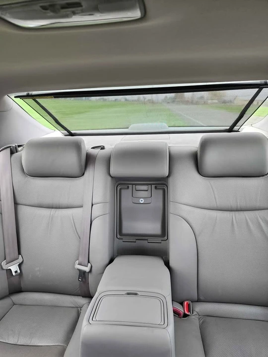 2005 Lexus ES 4th Gen - Image 11 of 17