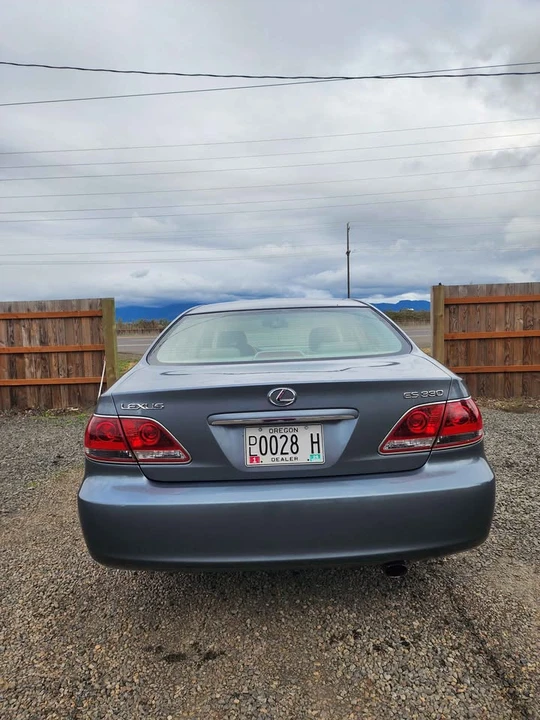 2005 Lexus ES 4th Gen - Image 4 of 17