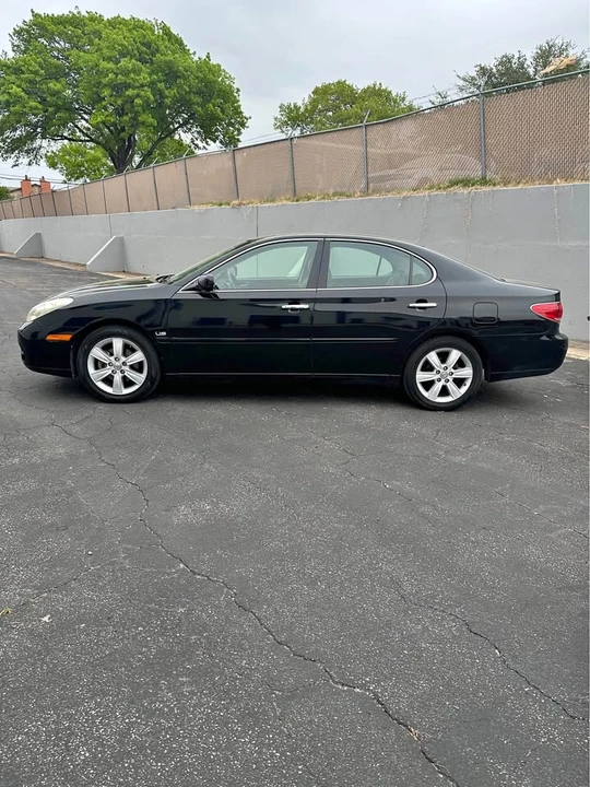 2005 Lexus ES 4th Gen - Image 2 of 20