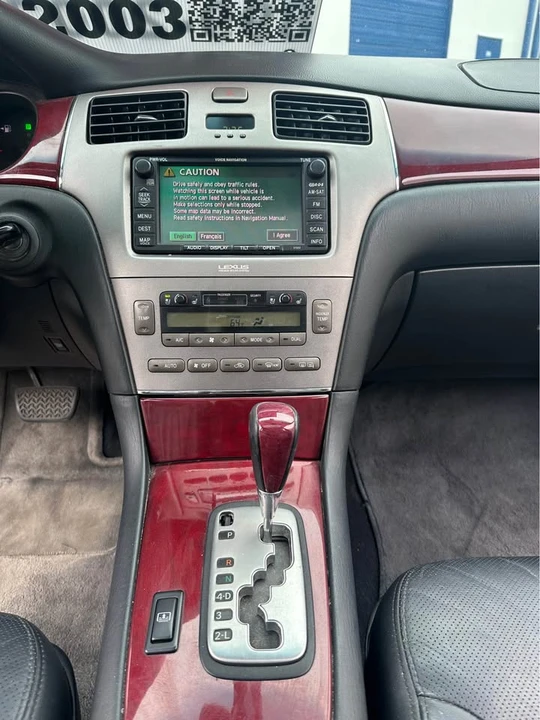2005 Lexus ES 4th Gen - Image 17 of 20