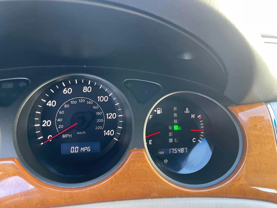 2005 Lexus ES 4th Gen - Image 11 of 15
