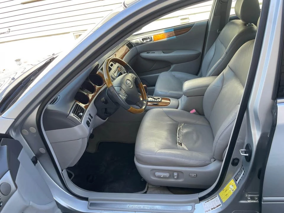 2005 Lexus ES 4th Gen - Image 3 of 15