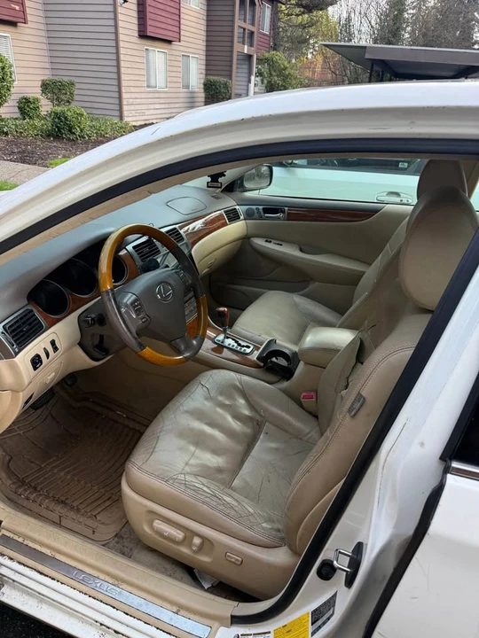 2005 Lexus ES 4th Gen - Image 9 of 14