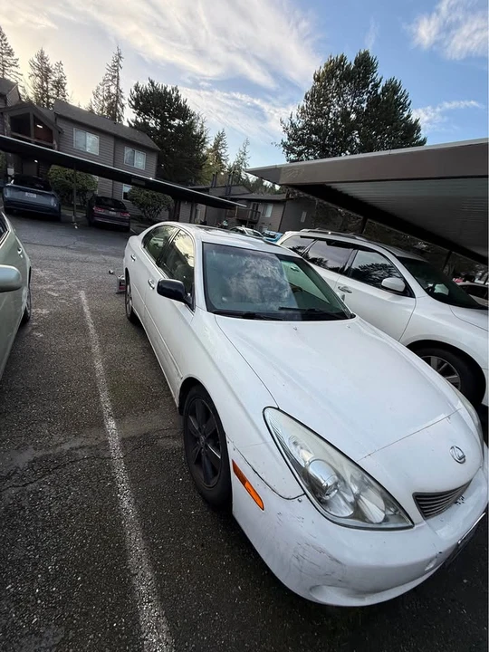 2005 Lexus ES 4th Gen - Image 2 of 14
