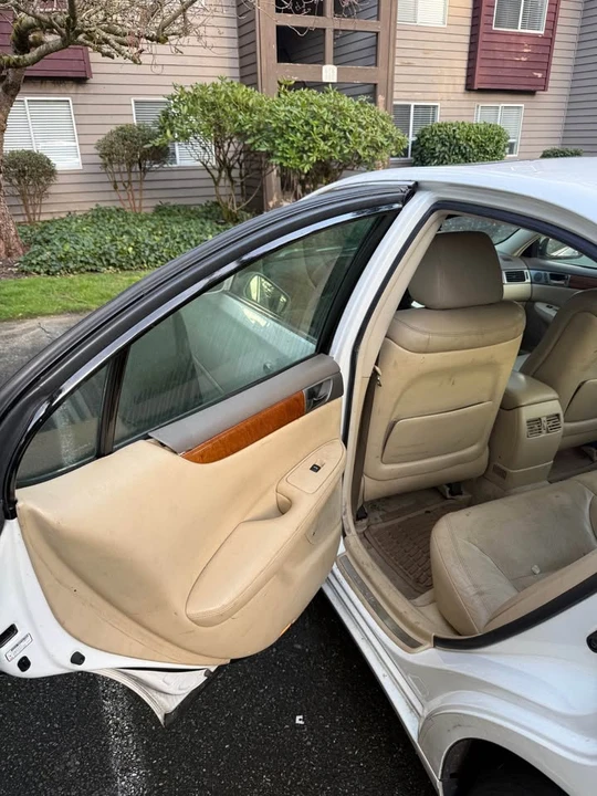 2005 Lexus ES 4th Gen - Image 12 of 14