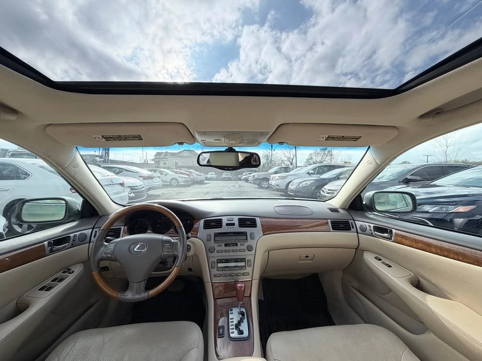 2005 Lexus ES 4th Gen - Image 13 of 17