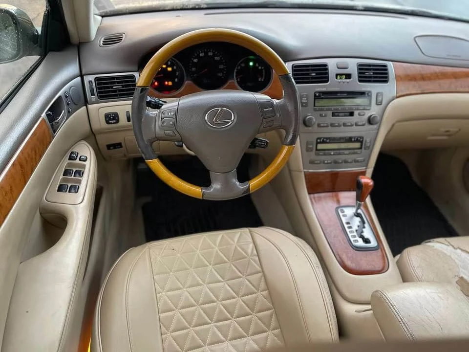 2005 Lexus ES 4th Gen - Image 6 of 7