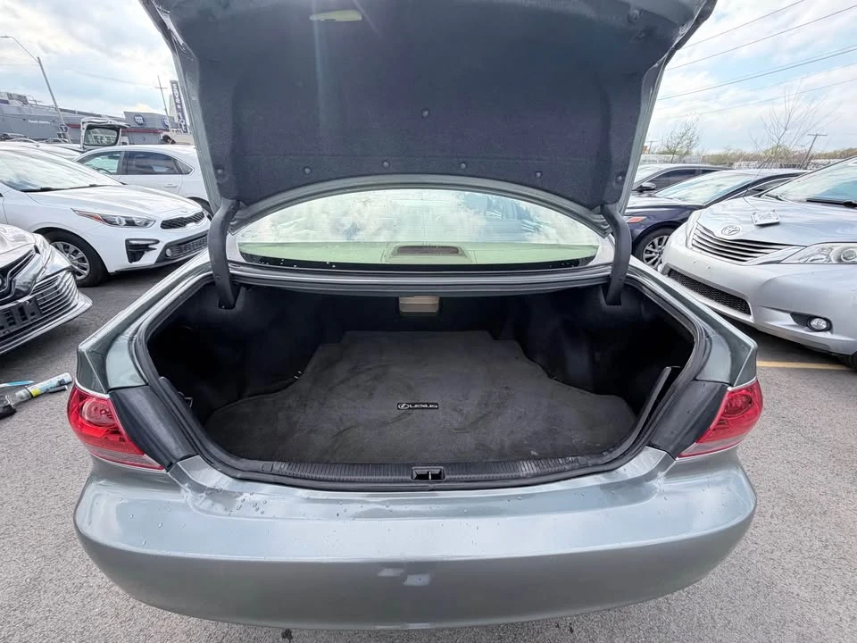 2005 Lexus ES 4th Gen - Image 14 of 17
