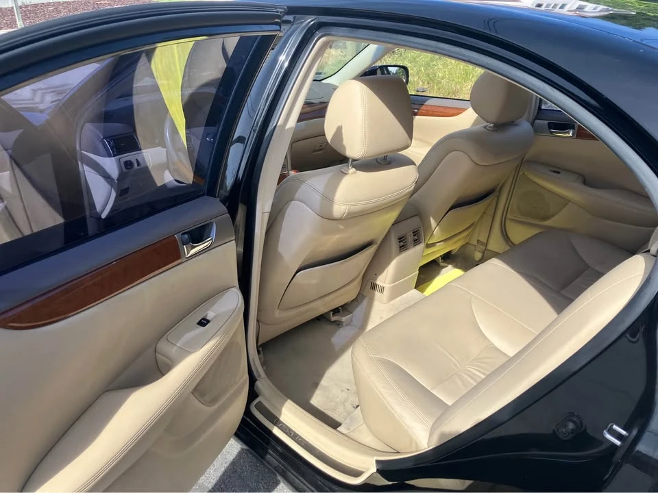 2005 Lexus ES 4th Gen - Image 3 of 11